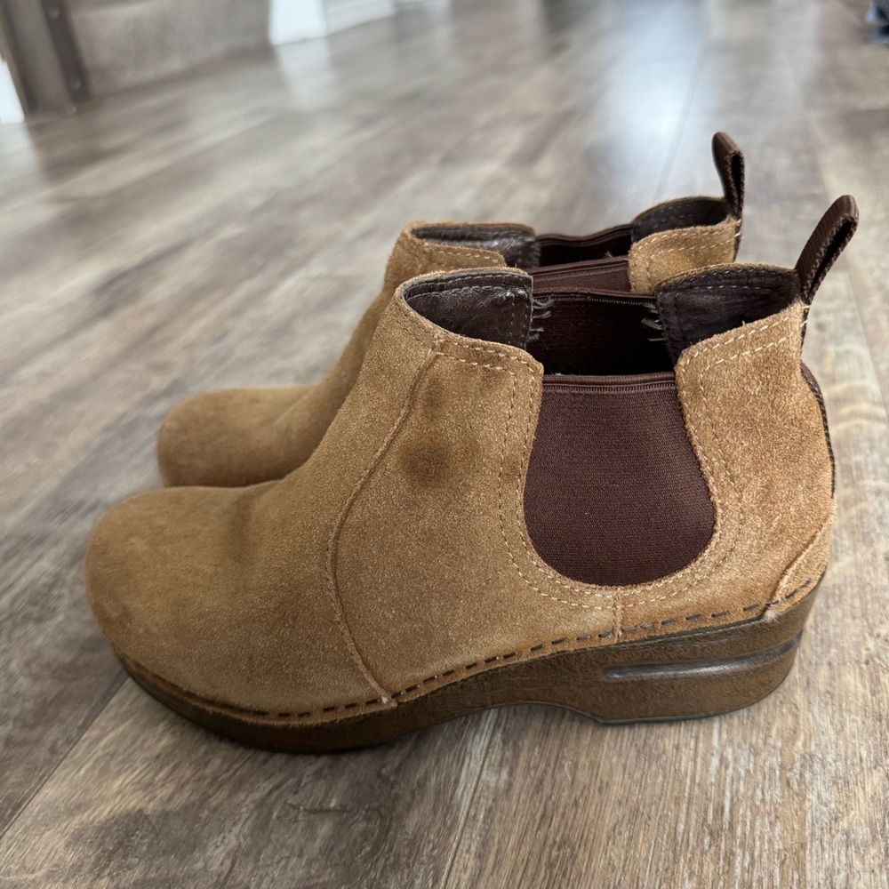 Dansko Tan Suede Clog Ankle Boots - Size 36 - Picture 5 of 9